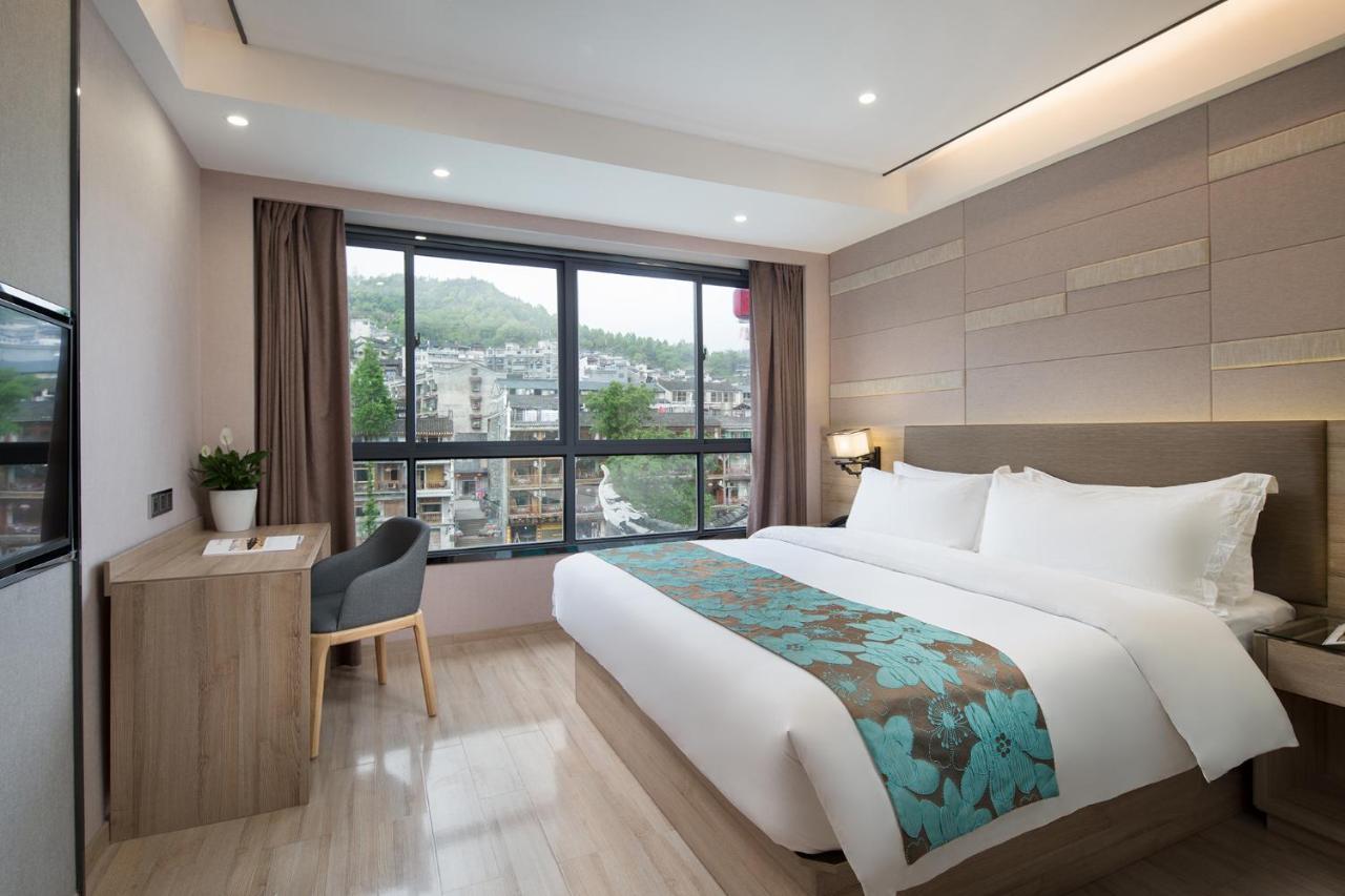 Morninginn, Phoenix Ancient City Tuojiang Fenghuang Exterior photo